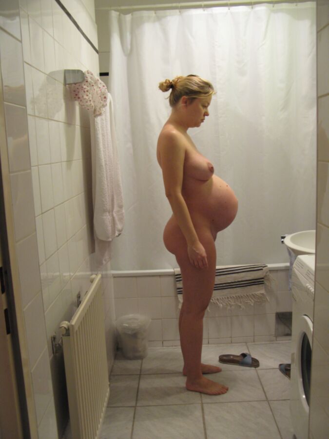 Free porn pics of Sharon Pregnant 8 of 9 pics