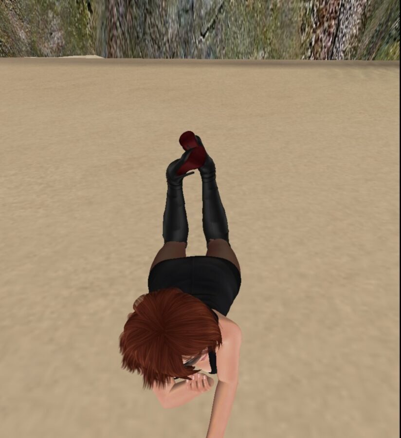 Free porn pics of me on SECOND LIFE GAME 7 of 9 pics