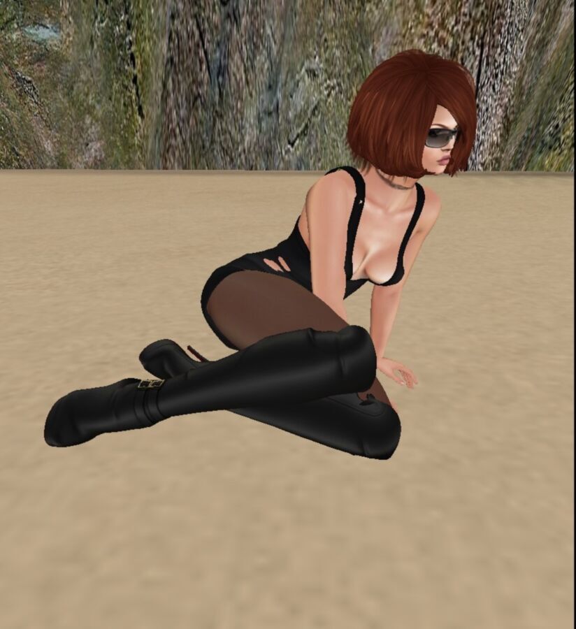 Free porn pics of me on SECOND LIFE GAME 6 of 9 pics