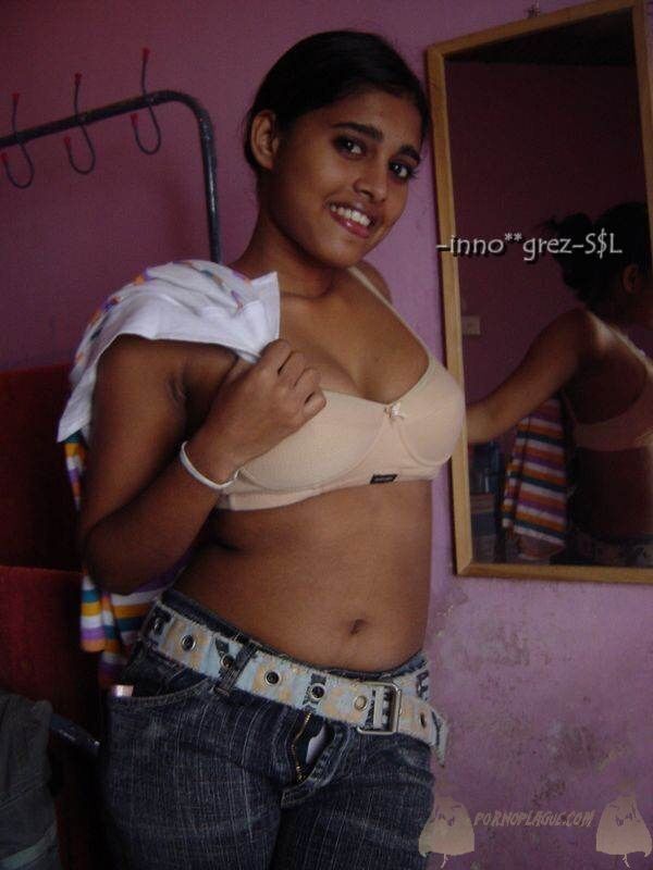 Free porn pics of Indian Teen 22 of 23 pics