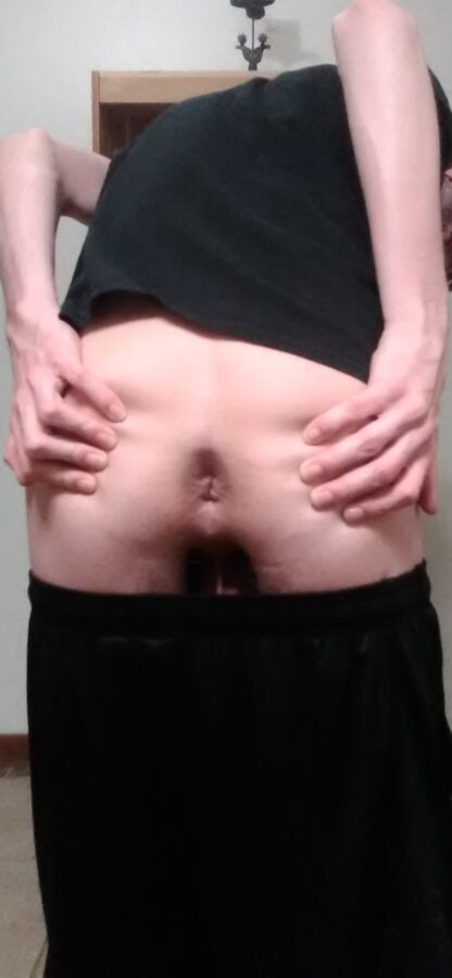 Free porn pics of Real Barely Legal Tight Virgin Butthole 2 of 2 pics