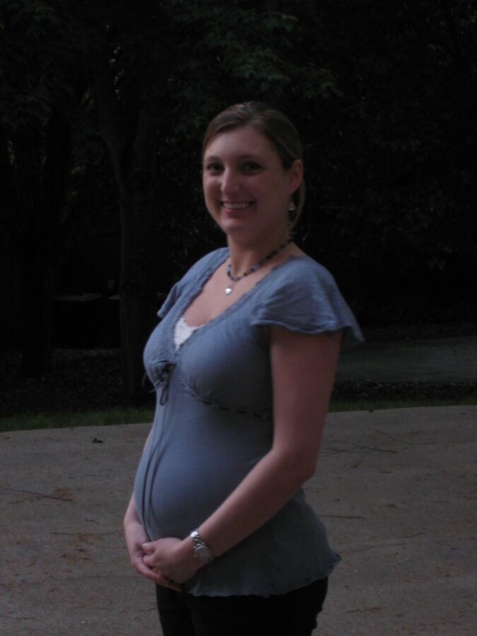 Free porn pics of Pregnant Amateur Wife Meghan: Comment on the pics you like 3 of 50 pics