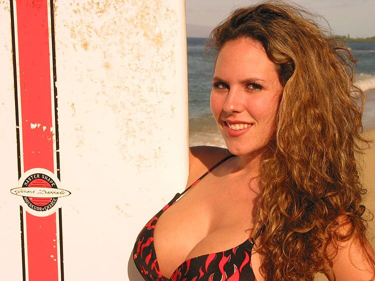 Free porn pics of Jill Cannon in a bikini at the beach 5 of 10 pics