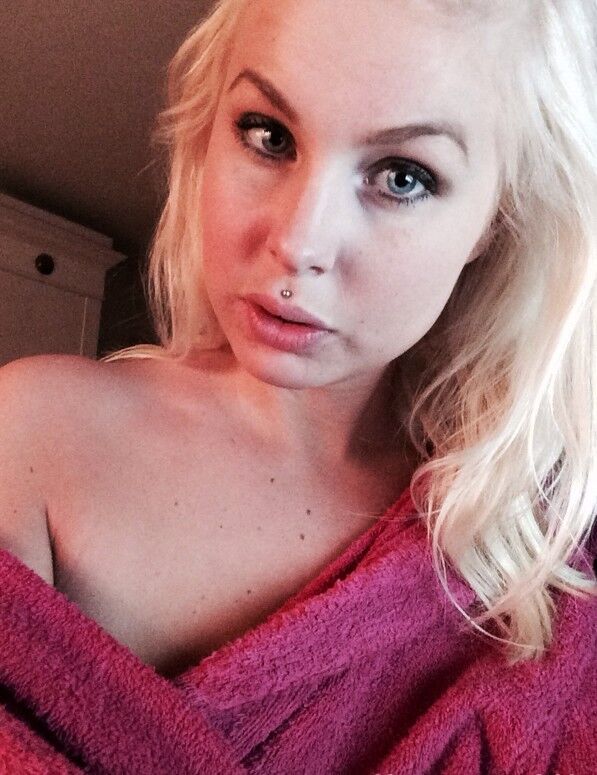 Free porn pics of Smoking Hot Blonde Slut From Snapchat LizeLof 10 of 14 pics