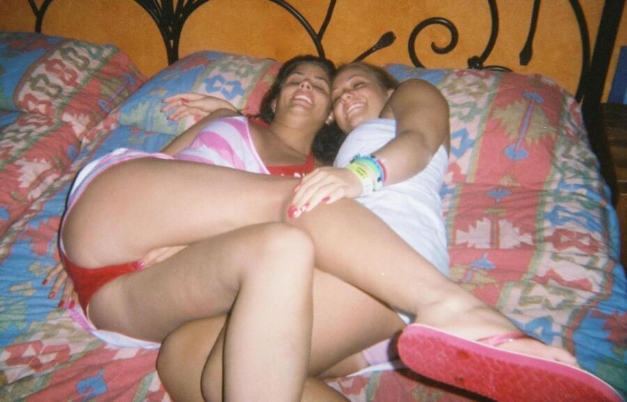 Free porn pics of nasty college coeds 24 of 63 pics