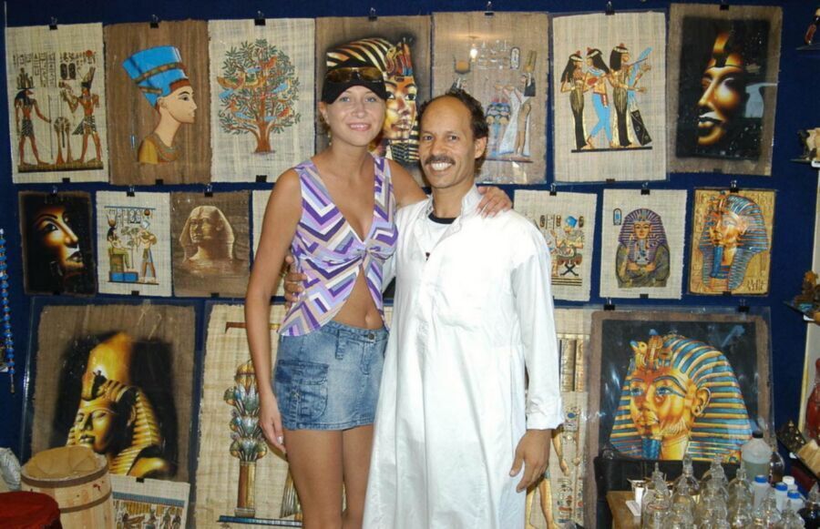 Free porn pics of V A Bold tourist has allowed the Egyptian seller to touch her pu 6 of 109 pics