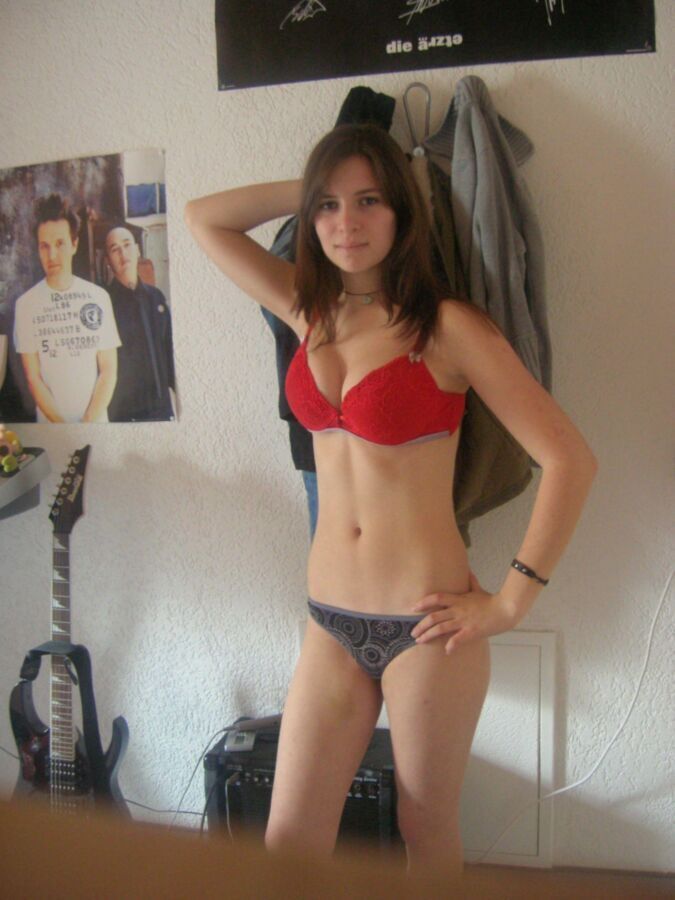 Free porn pics of German teen Franziska 3 of 10 pics
