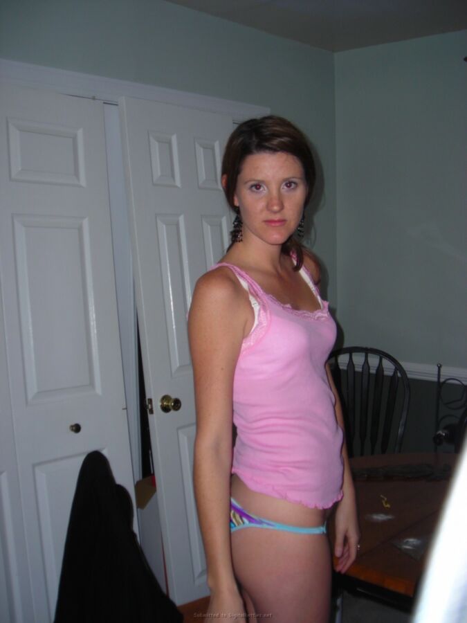 Free porn pics of Young Horny MILF 21 of 106 pics