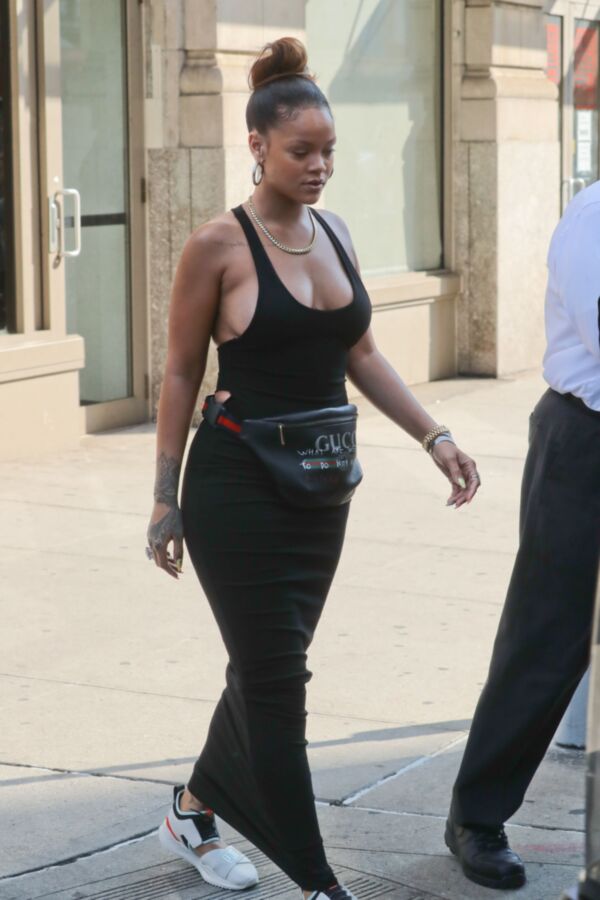 Free porn pics of Rihanna - Busty, Curvy Singer/Actress Braless, Showing Big Boobs 24 of 31 pics