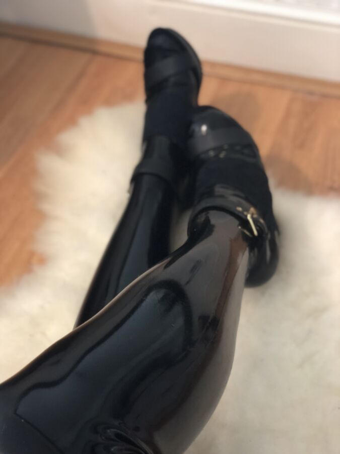 Free porn pics of My perfect feet in latex and heels 3 of 5 pics