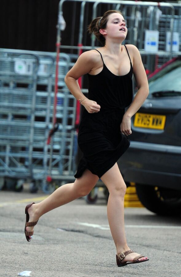 Free porn pics of celebrity feet - Emma Watson 10 of 38 pics