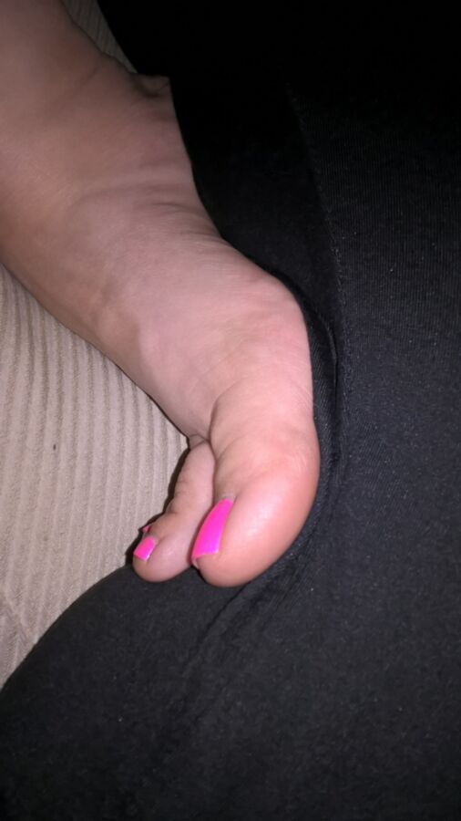 Free porn pics of feet / nap time;) 5 of 5 pics