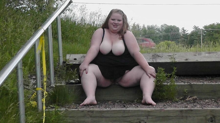 Free porn pics of bbw wife exposed in public 1 of 14 pics