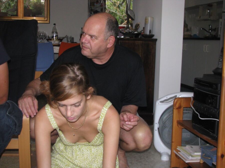 Free porn pics of family relations 20 of 75 pics