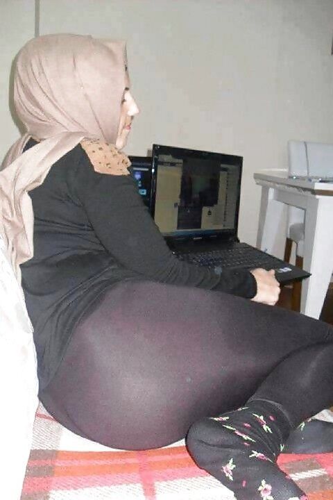 Free porn pics of Hijab Ass 1 of 12 pics