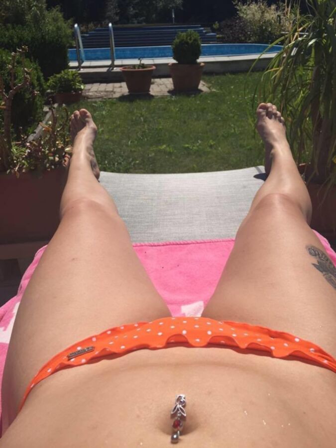 Bikini POV upskirt bareback