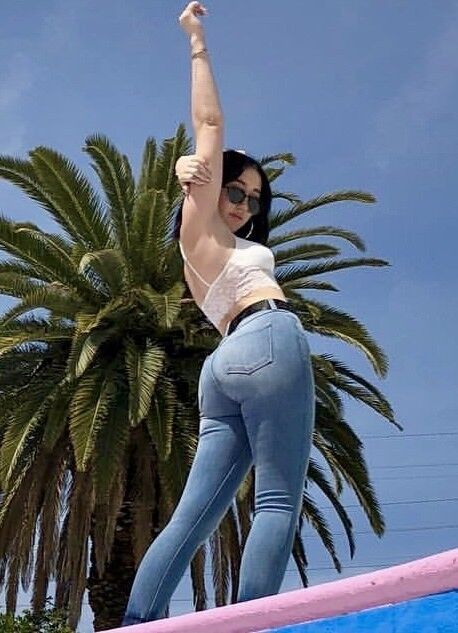 Free porn pics of noah cyrus 1 of 1 pics