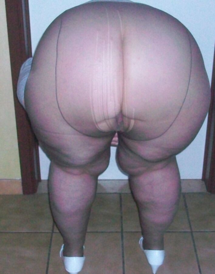 Free porn pics of the big ass of mij bbw wife 14 of 21 pics