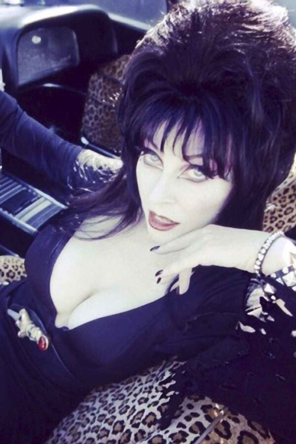 Free porn pics of Cassandra Peterson 3 of 440 pics