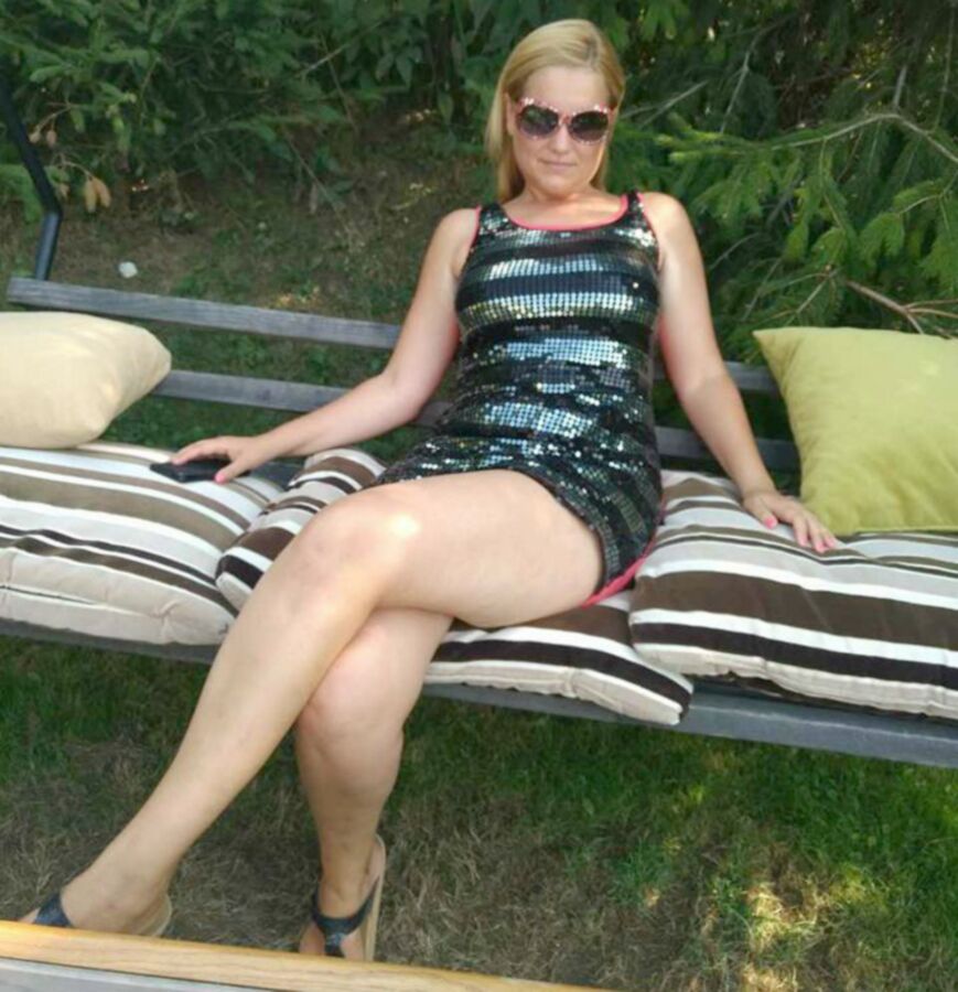 Free porn pics of Crossed Legs: finding any seat outside 18 of 888 pics