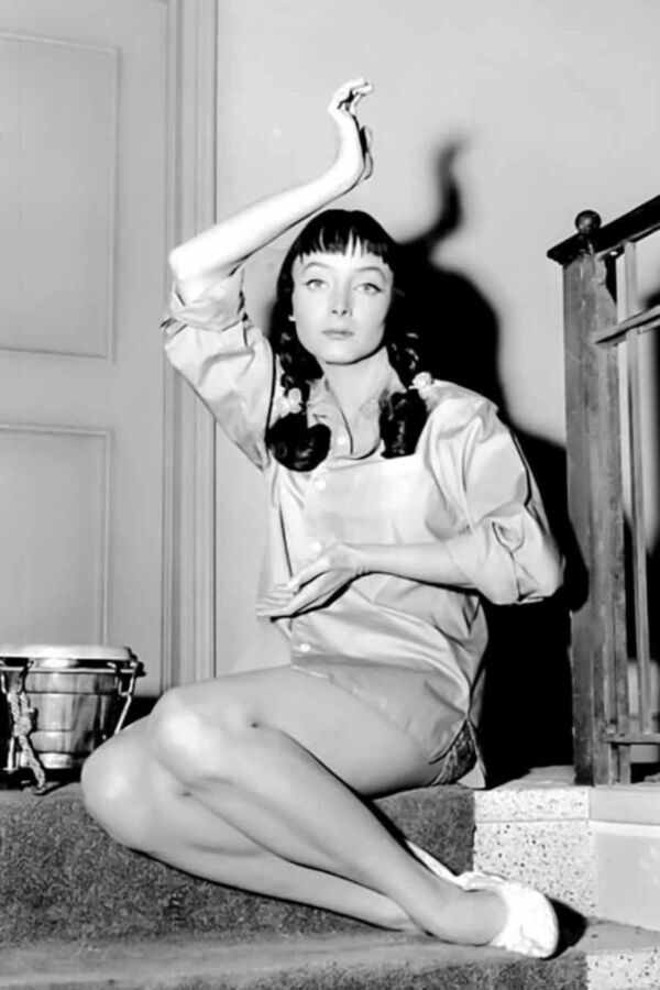 Free porn pics of Carolyn Jones 1 of 48 pics