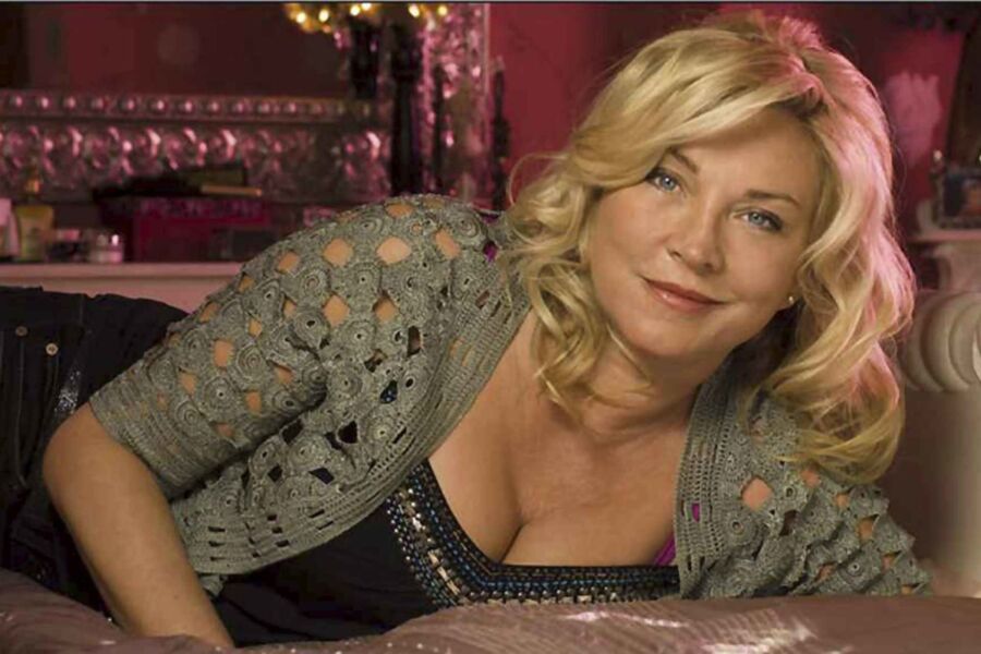 Free porn pics of Amanda Redman 10 of 61 pics