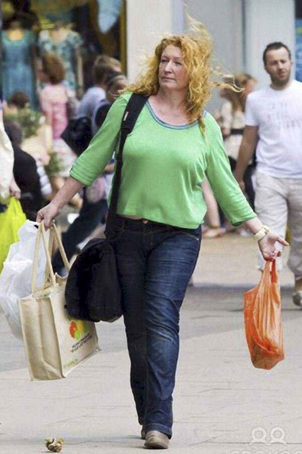 Free porn pics of Charlie Dimmock 10 of 44 pics