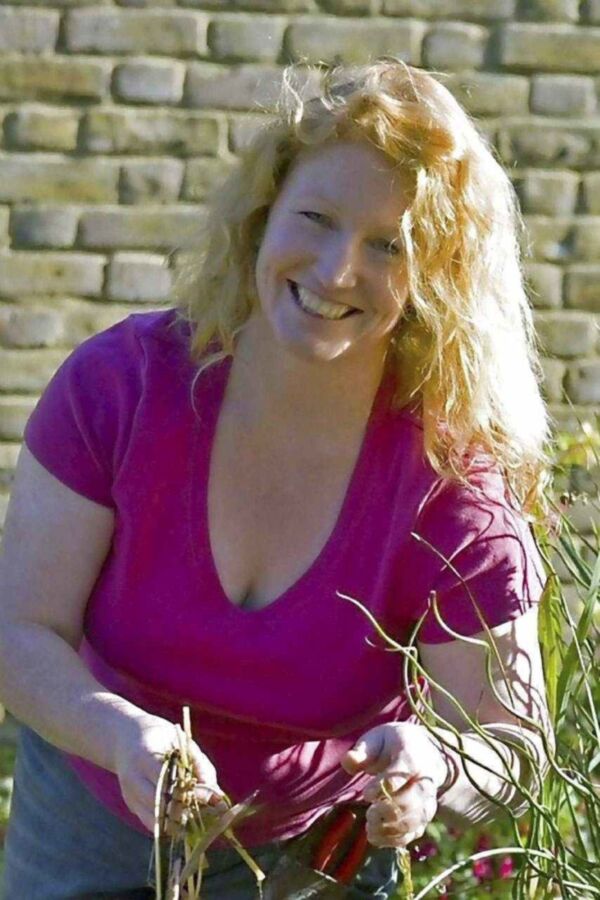 Free porn pics of Charlie Dimmock 12 of 44 pics