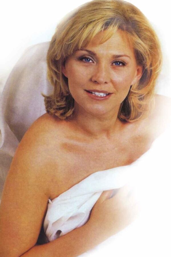 Free porn pics of Amanda Redman 8 of 61 pics