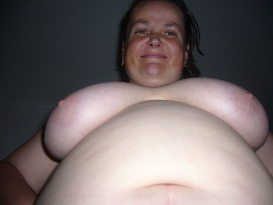 Free porn pics of fat whore Samantha 20 of 30 pics