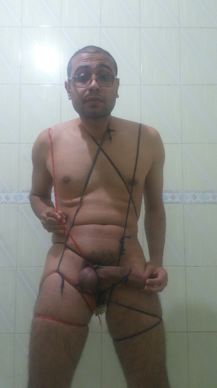 Free porn pics of me tied 4 of 15 pics