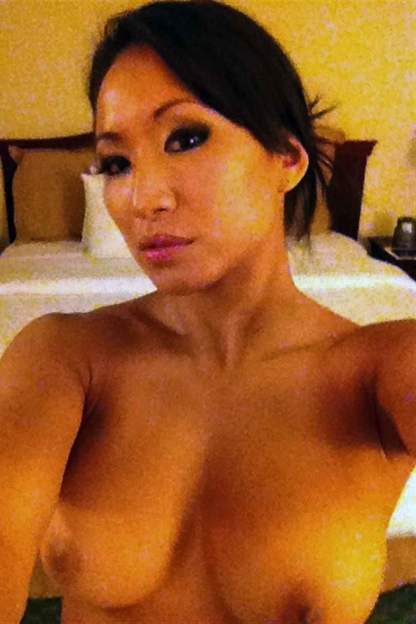 Free porn pics of Gail Kim 2 of 17 pics