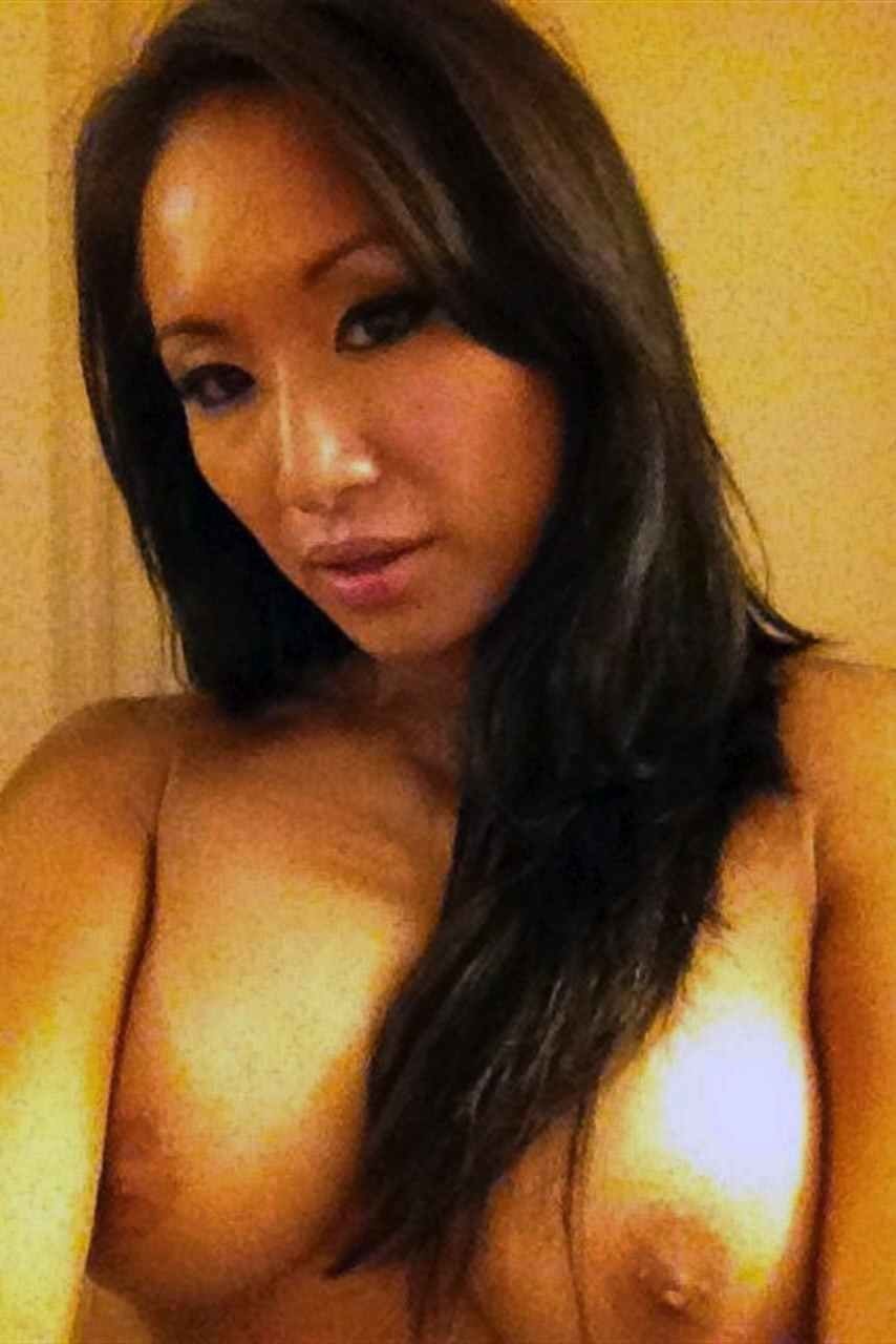 Free porn pics of Gail Kim 3 of 17 pics