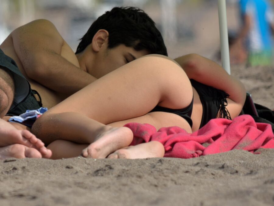 Dickforlily shorts makeout beach
