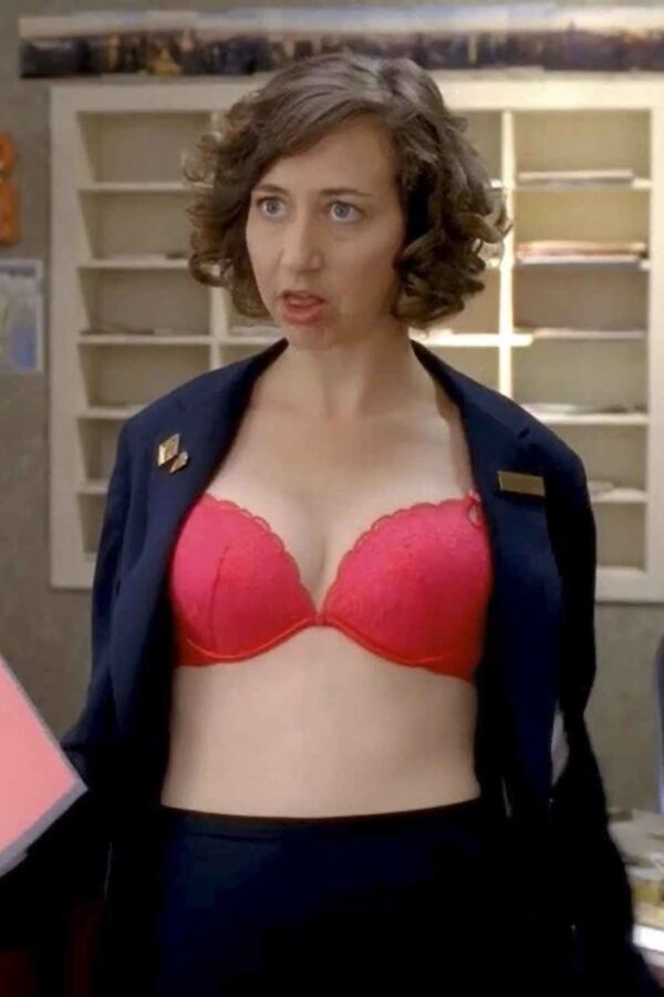 Free porn pics of Kristen Schaal 3 of 12 pics