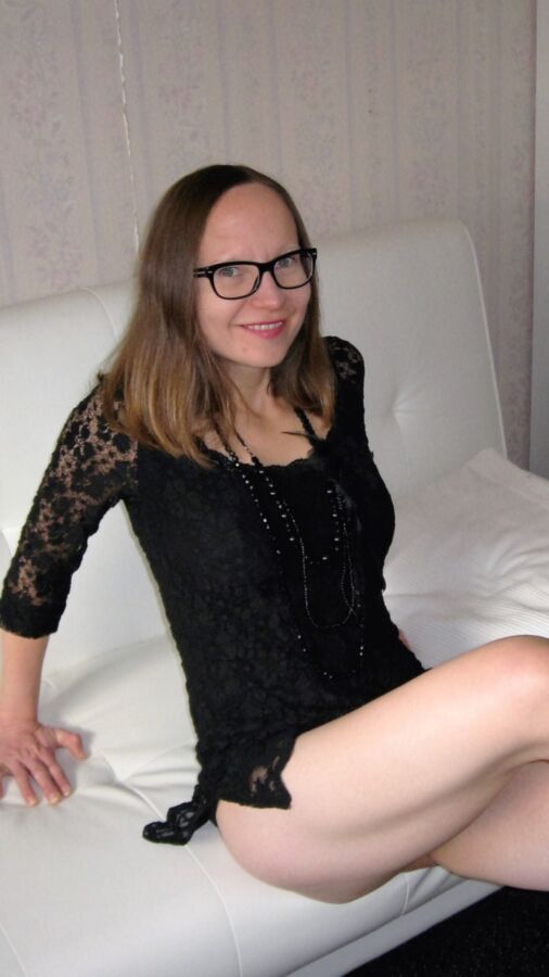 Free porn pics of Nerdy looking wife in posing action 2 of 256 pics