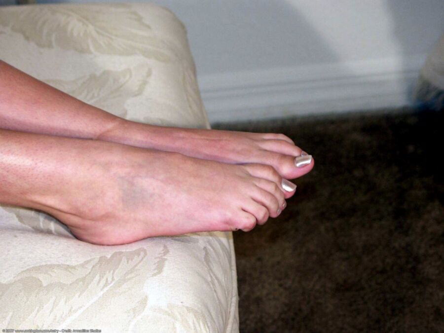 Free porn pics of MICHELLE - FOOT FETISH 1 of 65 pics