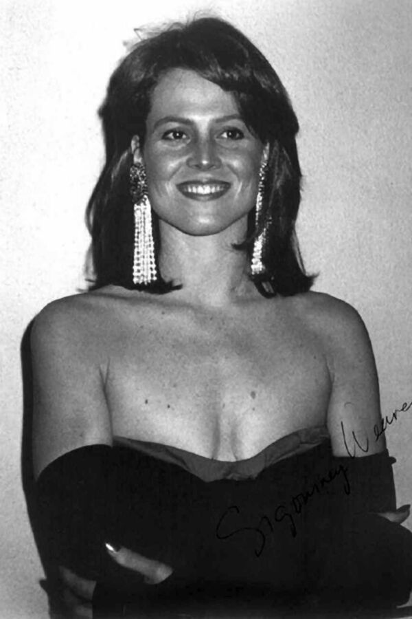 Free porn pics of Sigourney Weaver 9 of 130 pics