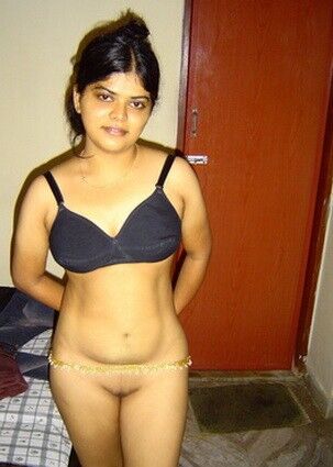 Free porn pics of Indian Pussy Queen 14 of 20 pics