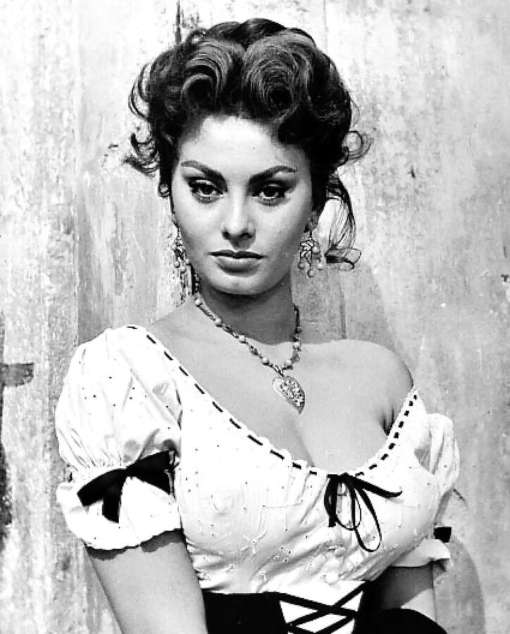 Free porn pics of Sophia Loren 1 of 25 pics