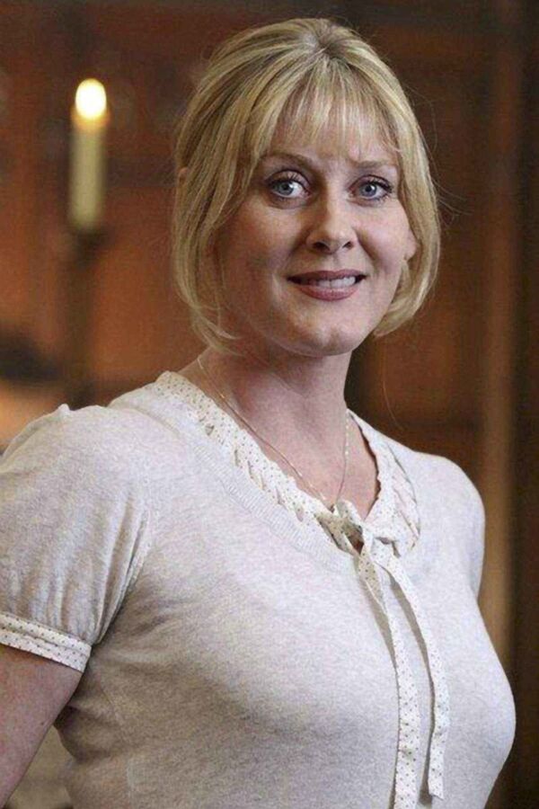 Free porn pics of Sarah Lancashire 3 of 34 pics