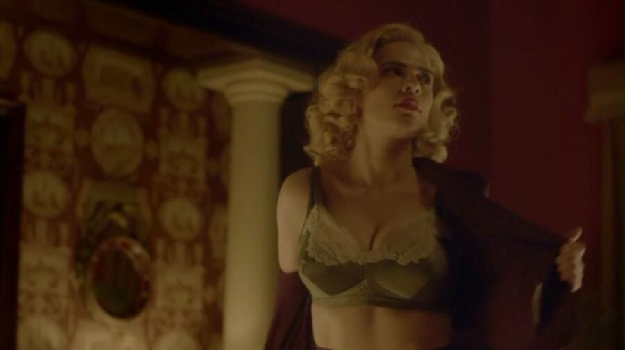 Free porn pics of Hayley Atwell Hot Bra 4 of 9 pics