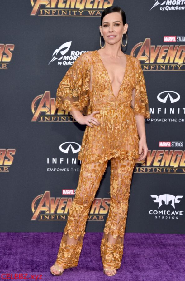 Free porn pics of Evangeline Lilly braless cleavage @ Avengers Premiere 11 of 31 pics