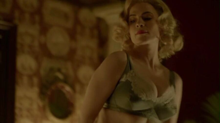 Free porn pics of Hayley Atwell Hot Bra 5 of 9 pics