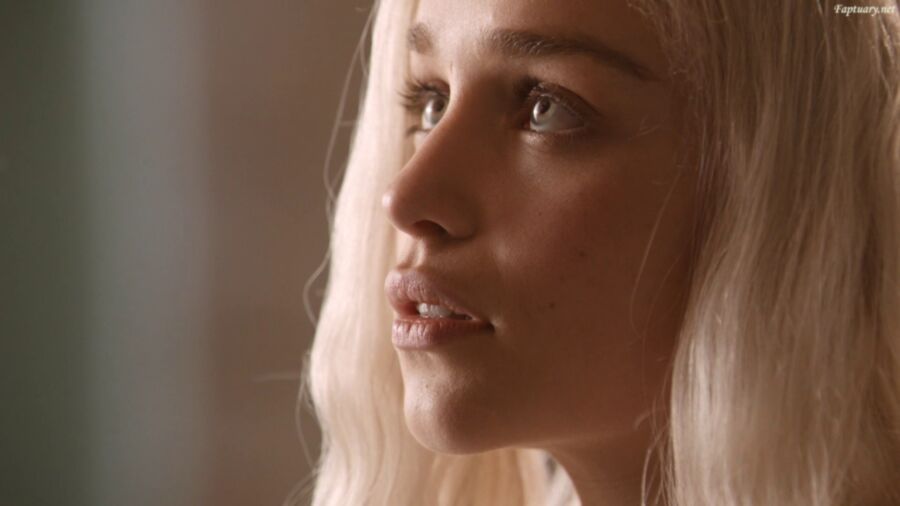 Free porn pics of Emilia Clarke 6 of 16 pics