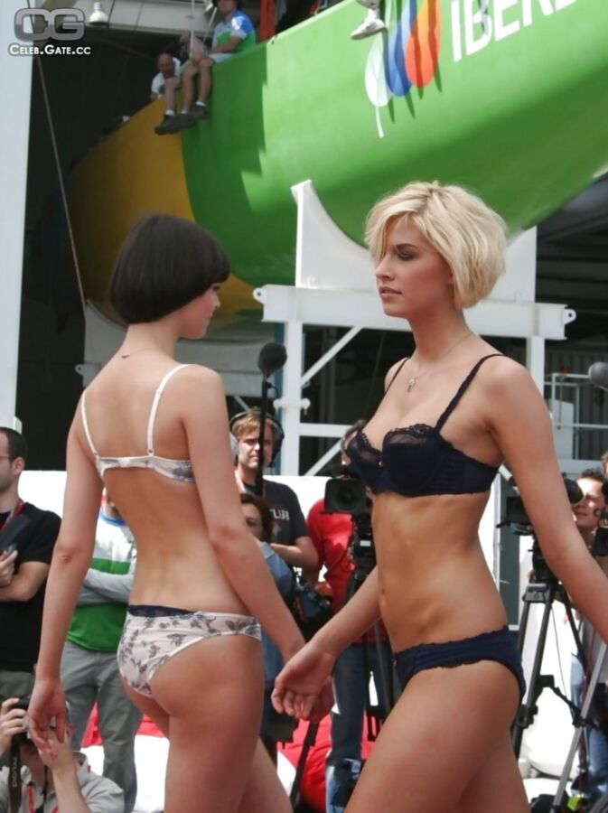 Free porn pics of Lena Gercke 17 of 183 pics