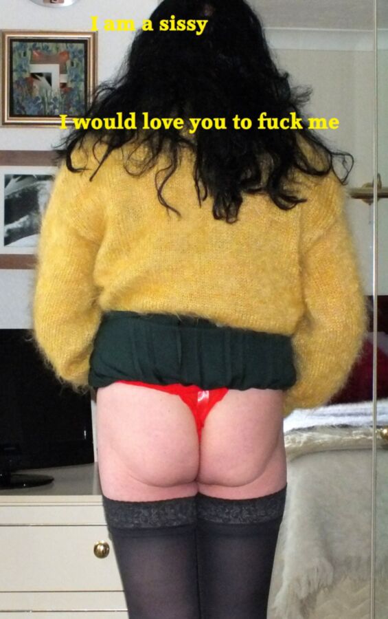 Free porn pics of Sissy Louise with captions 5 of 33 pics