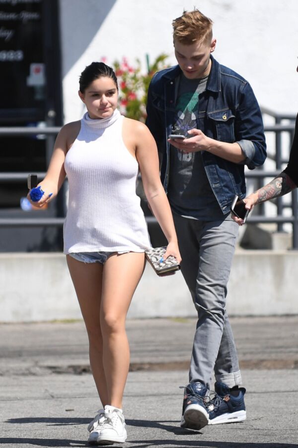 Free porn pics of Ariel Winter - Sexy Busty Celeb Braless in White top and Shorts 5 of 25 pics
