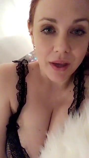 Free porn pics of Maitland ward : seems to like to suck 18 of 83 pics