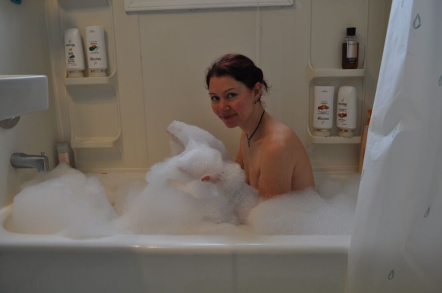 Free porn pics of bubble bath jo 10 of 21 pics